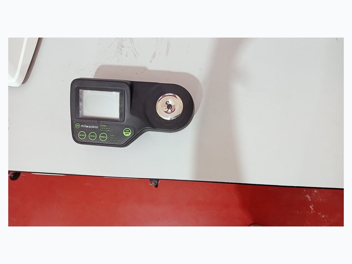 Refractometer
