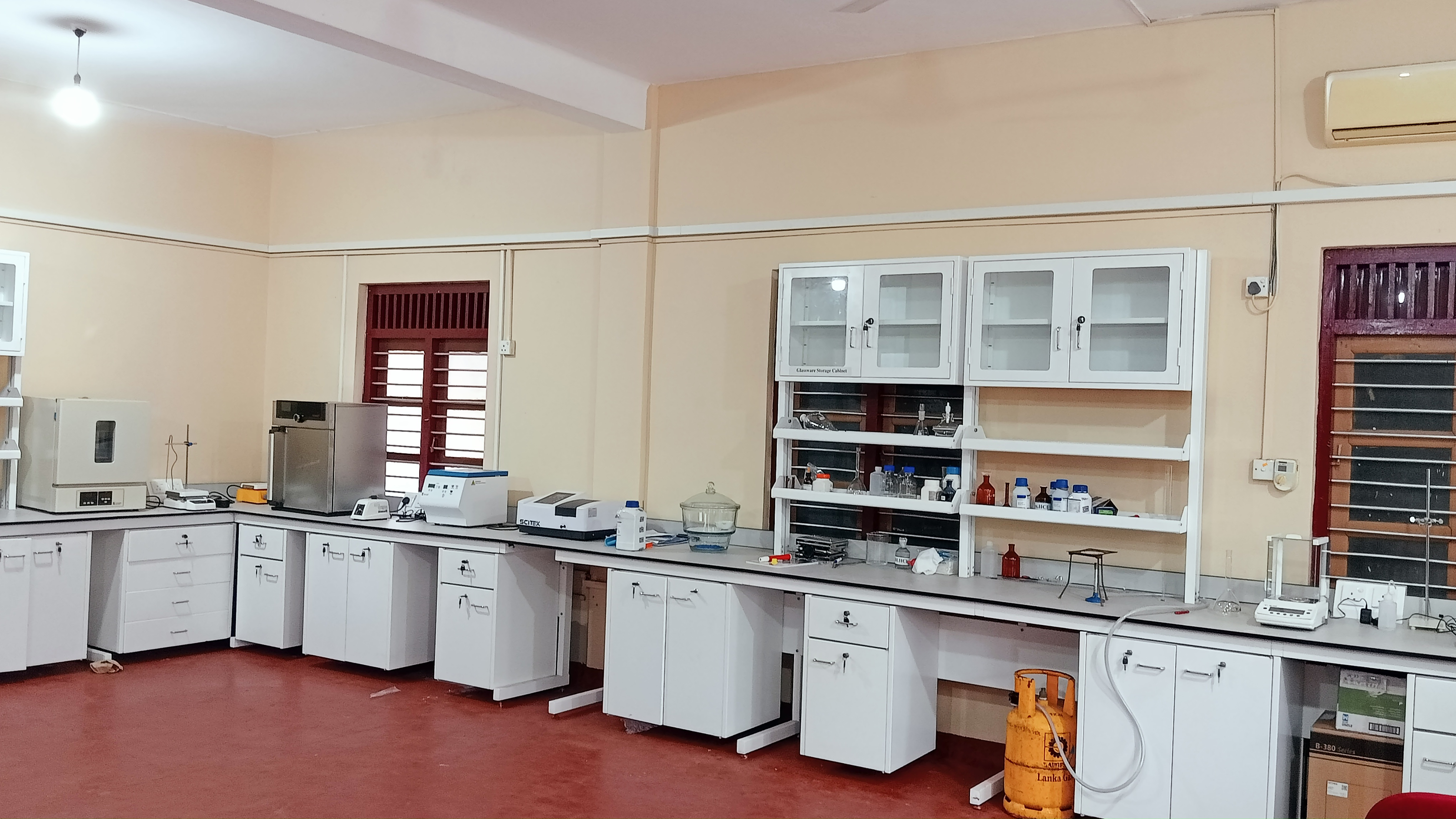 VALID Centre laboratory
